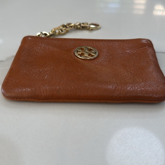 Tory Burch credit card/key holder. - Picture 5 of 6
